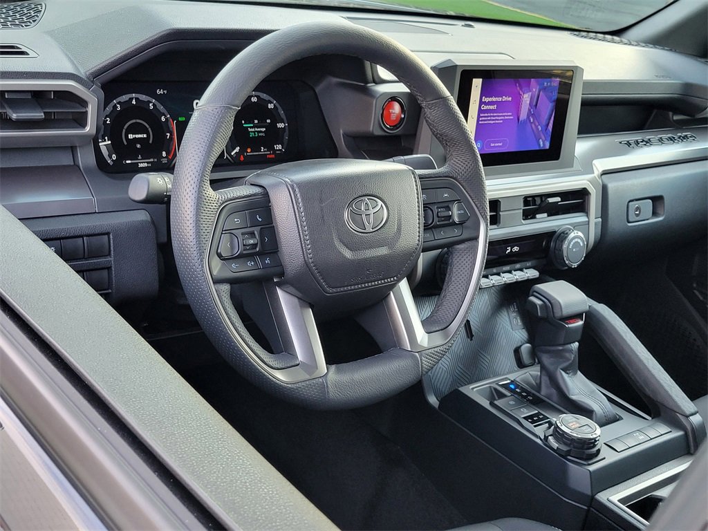 Used 2025 Toyota Tacoma TRD Off-Road image 3