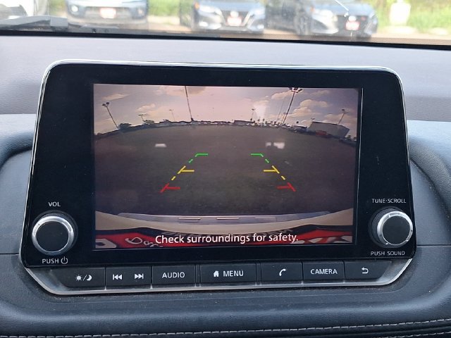Certified 2023 Nissan Rogue SV FWD image 13