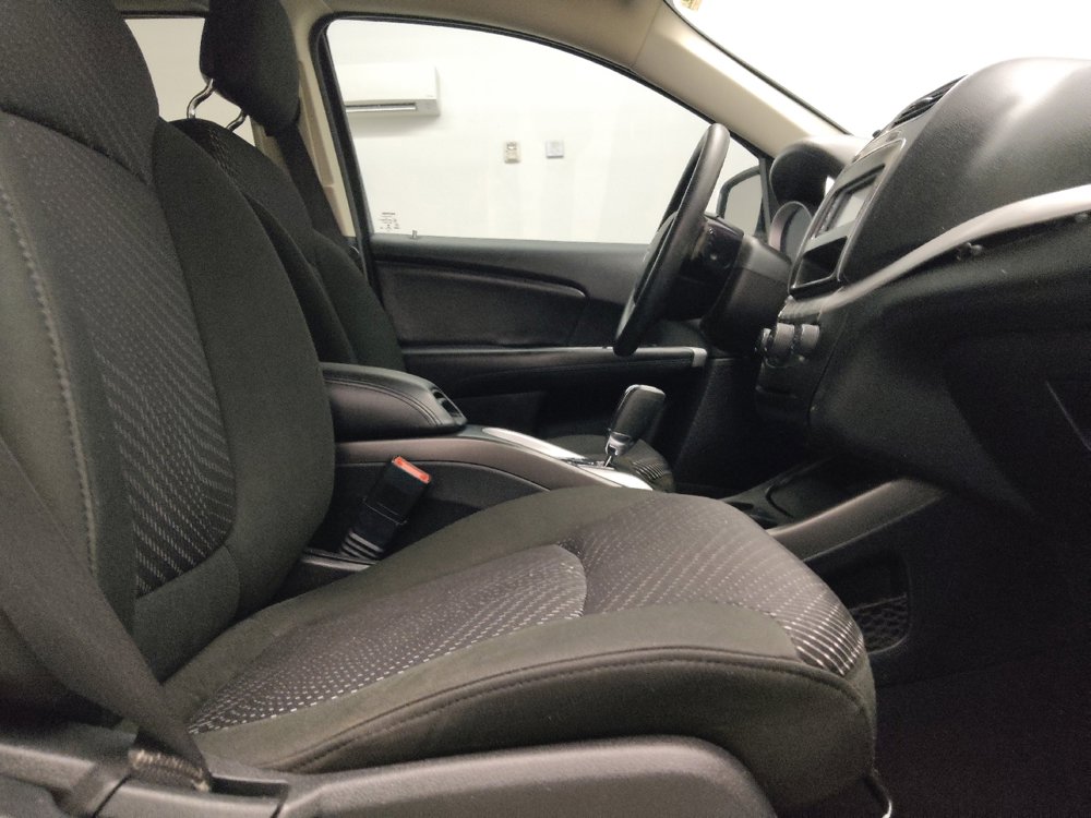 Used 2020 Dodge Journey SE w/ Blacktop Package FWD image 21
