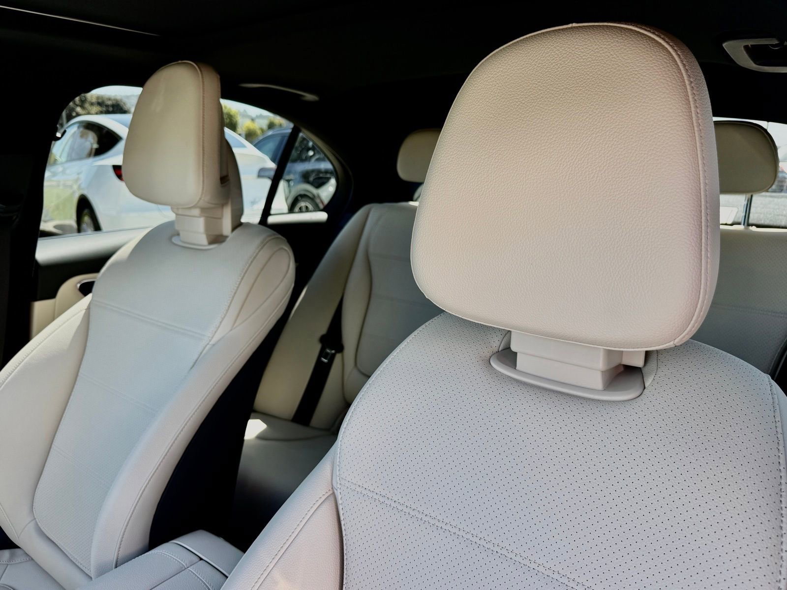 Used 2024 Mercedes-Benz C 300 Sedan image 29