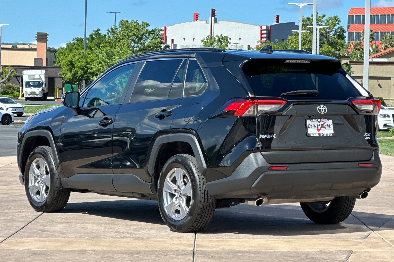 Used 2024 Toyota RAV4 XLE w/ Convenience Package AWD/4WD image 6