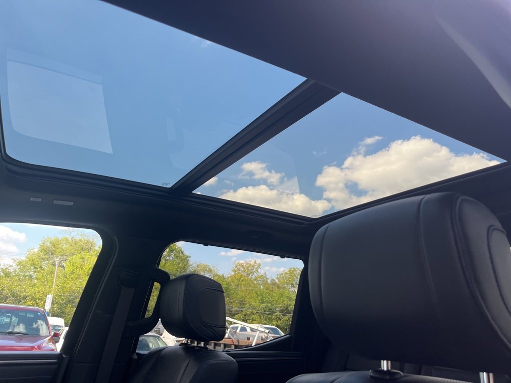 Used 2022 Toyota Tundra Platinum image 15