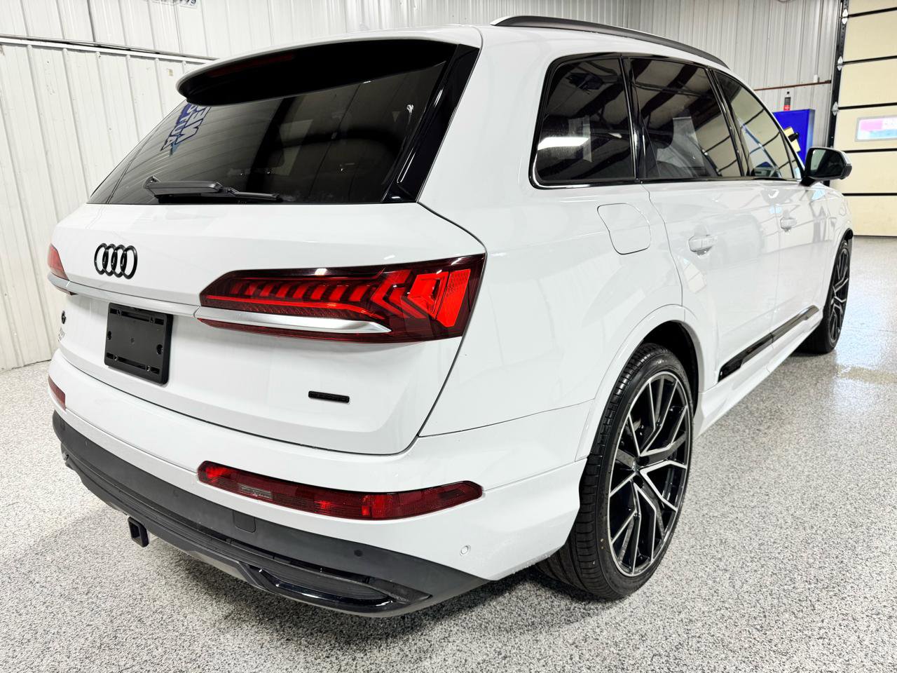 Used 2020 Audi Q7 3.0T Prestige w/ Prestige Package AWD/4WD image 6