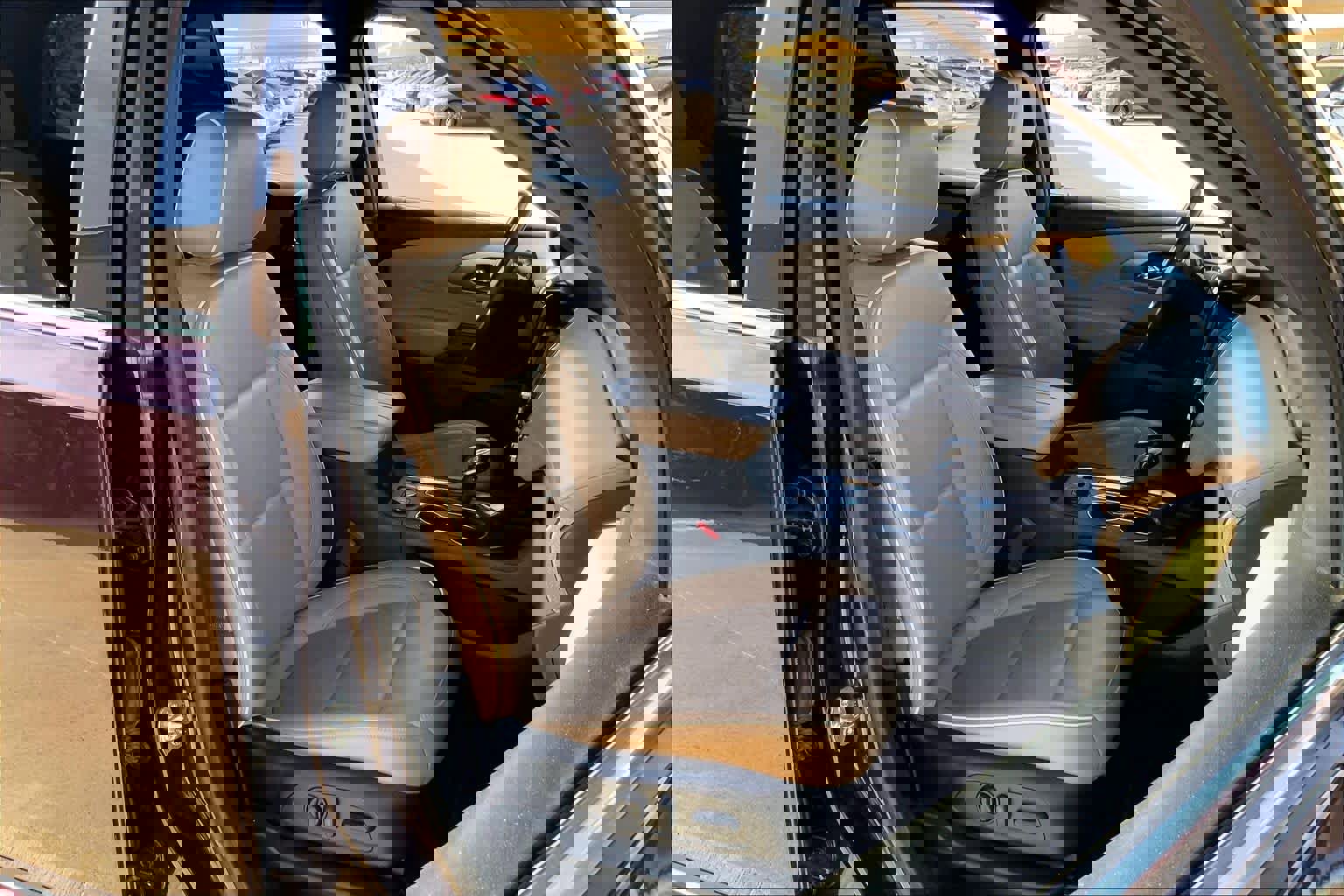 Used 2022 Chevrolet Traverse Premier image 9