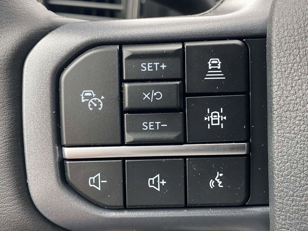 New 2026 Ford F350 Lariat w/ Black Appearance Package image 26