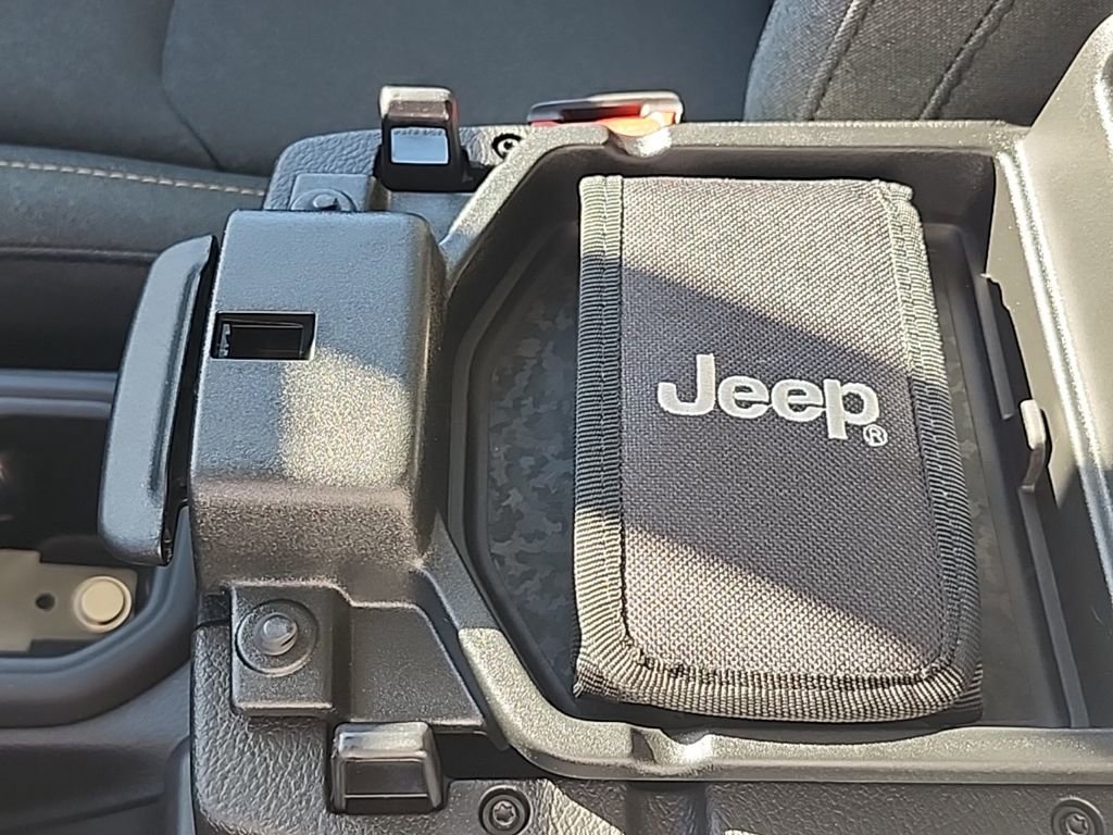 New 2026 Jeep Wrangler Unlimited Sport AWD/4WD image 31