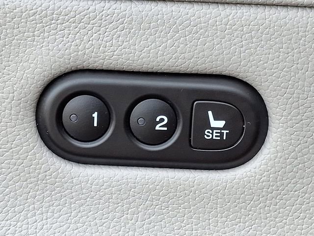 Certified 2020 Acura ILX w/ Premium Package image 26