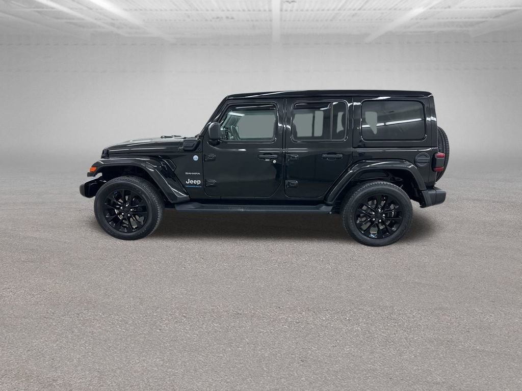 Used 2023 Jeep Wrangler Unlimited Sahara w/ Cold Weather Group image 8