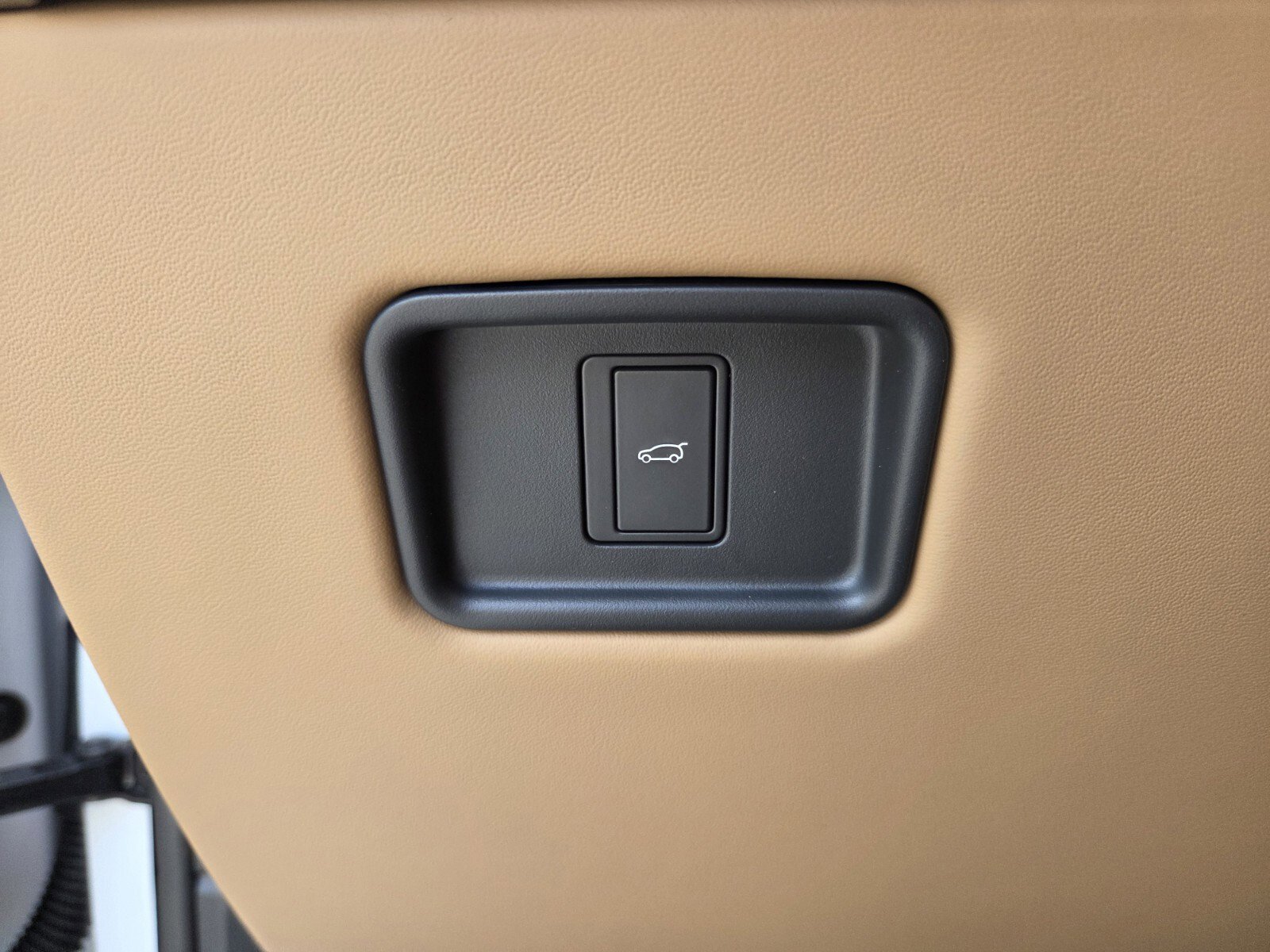 New 2025 Land Rover Range Rover SE image 22