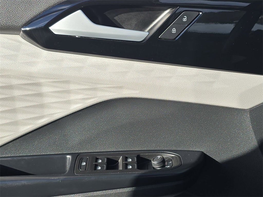 Used 2024 Volkswagen Taos S image 29