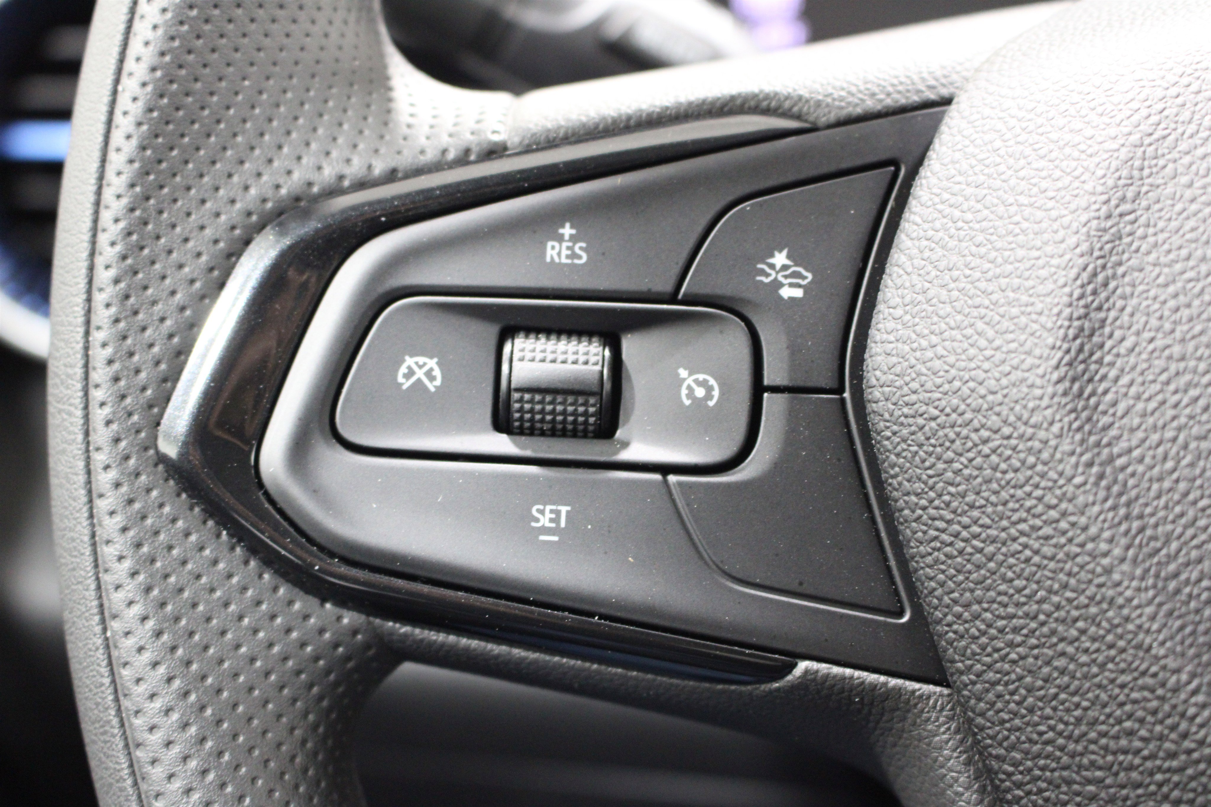 Used 2026 Chevrolet Trax LS FWD image 11