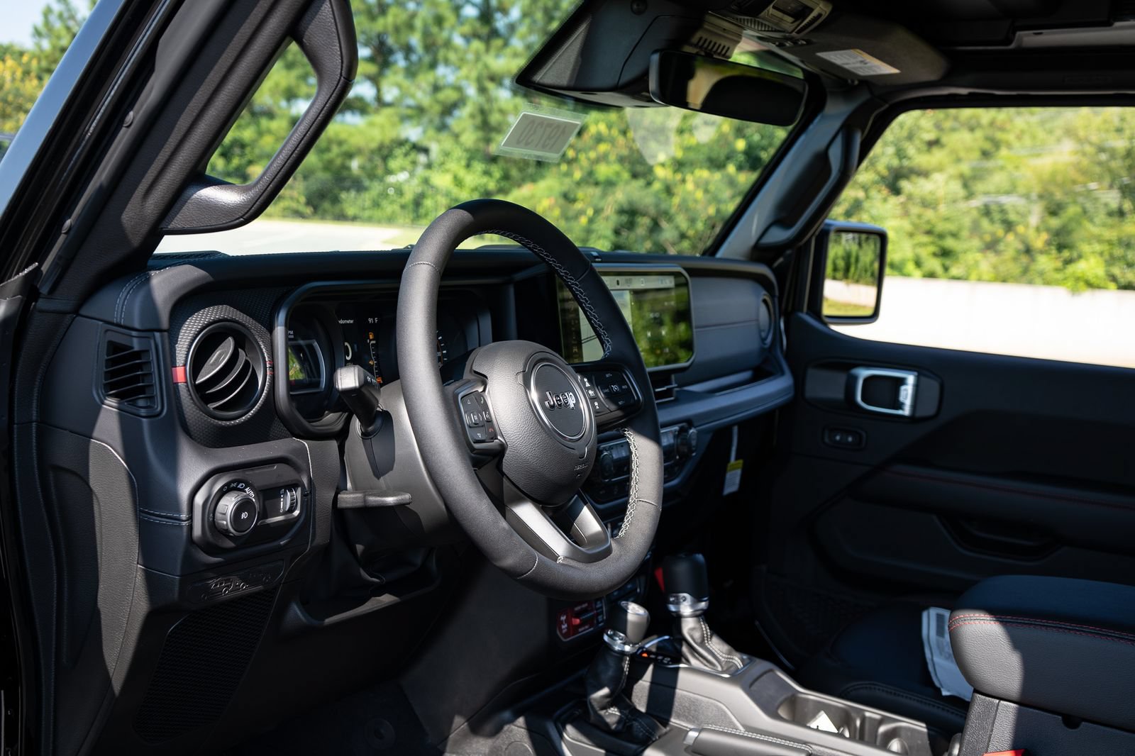 New 2027 Jeep Wrangler Unlimited Rubicon AWD/4WD image 25