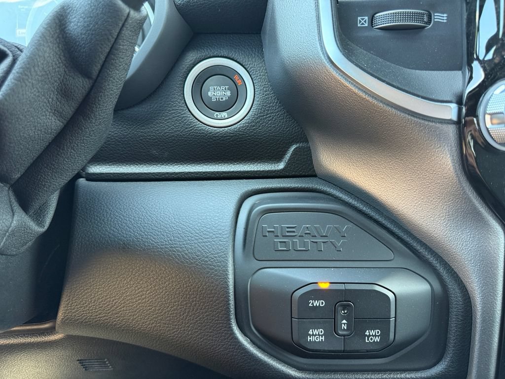 New 2026 RAM 3500 Big Horn AWD/4WD image 30
