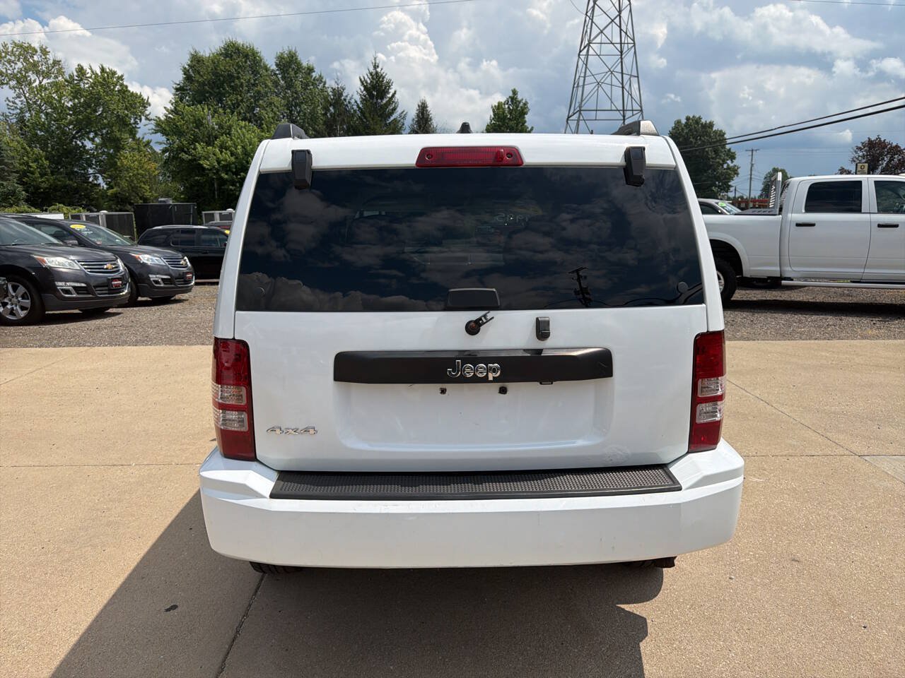 Used 2011 Jeep Liberty Sport w/ Popular Equipment Group AWD/4WD image 6