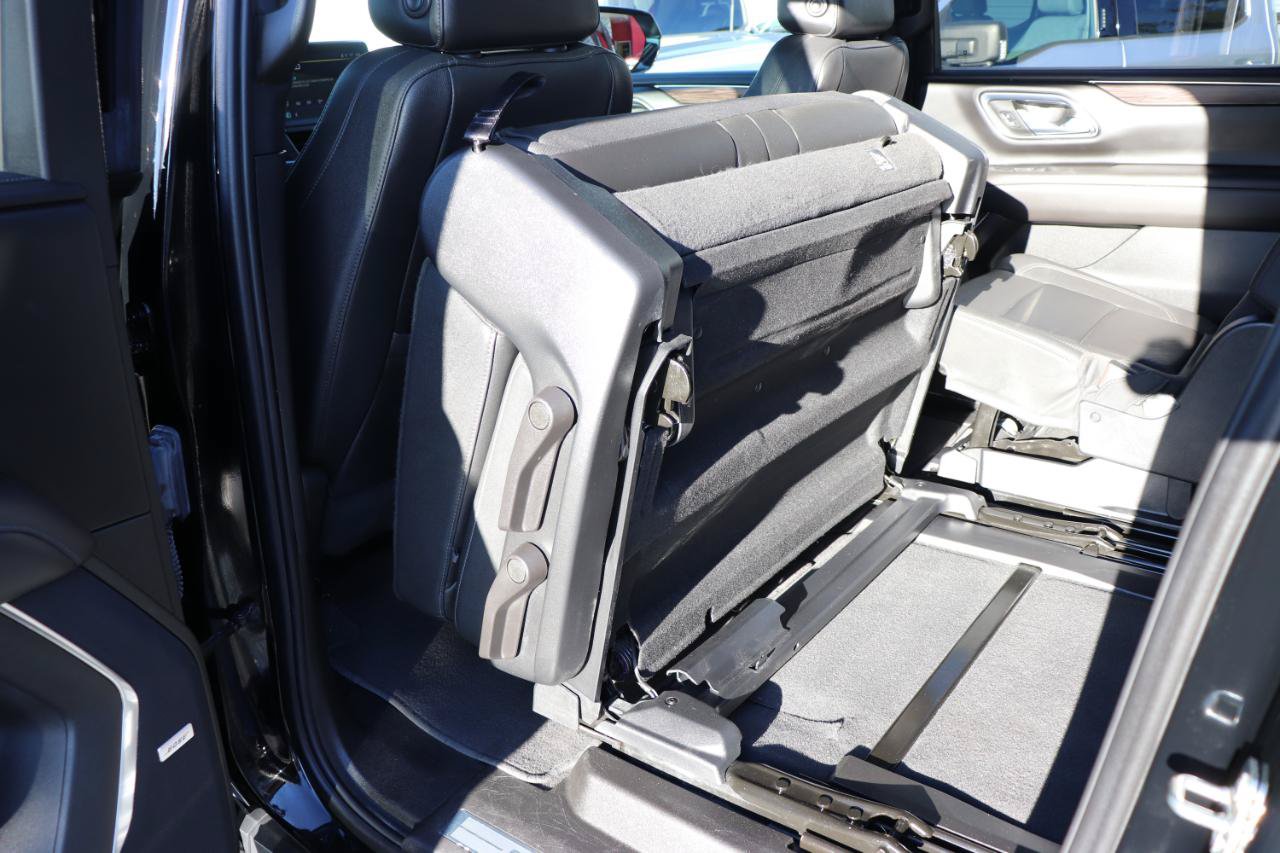 Used 2023 Chevrolet Suburban LT AWD/4WD image 27