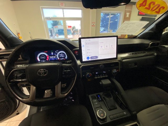 Used 2024 Toyota Tacoma TRD Sport w/ TRD Sport Upgrade Package image 22