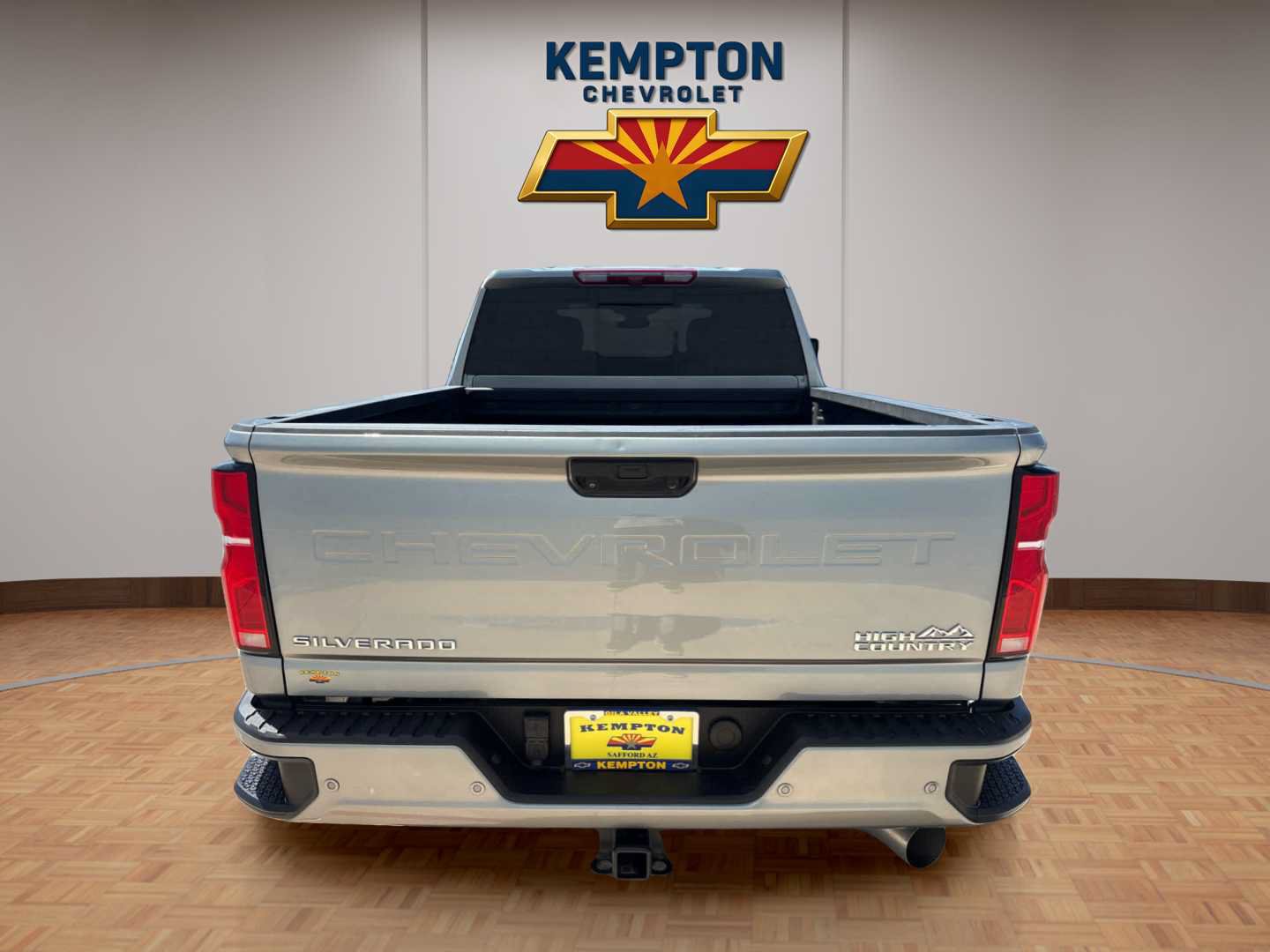 Used 2024 Chevrolet Silverado 2500 High Country w/ Max Trailering Package AWD/4WD image 5