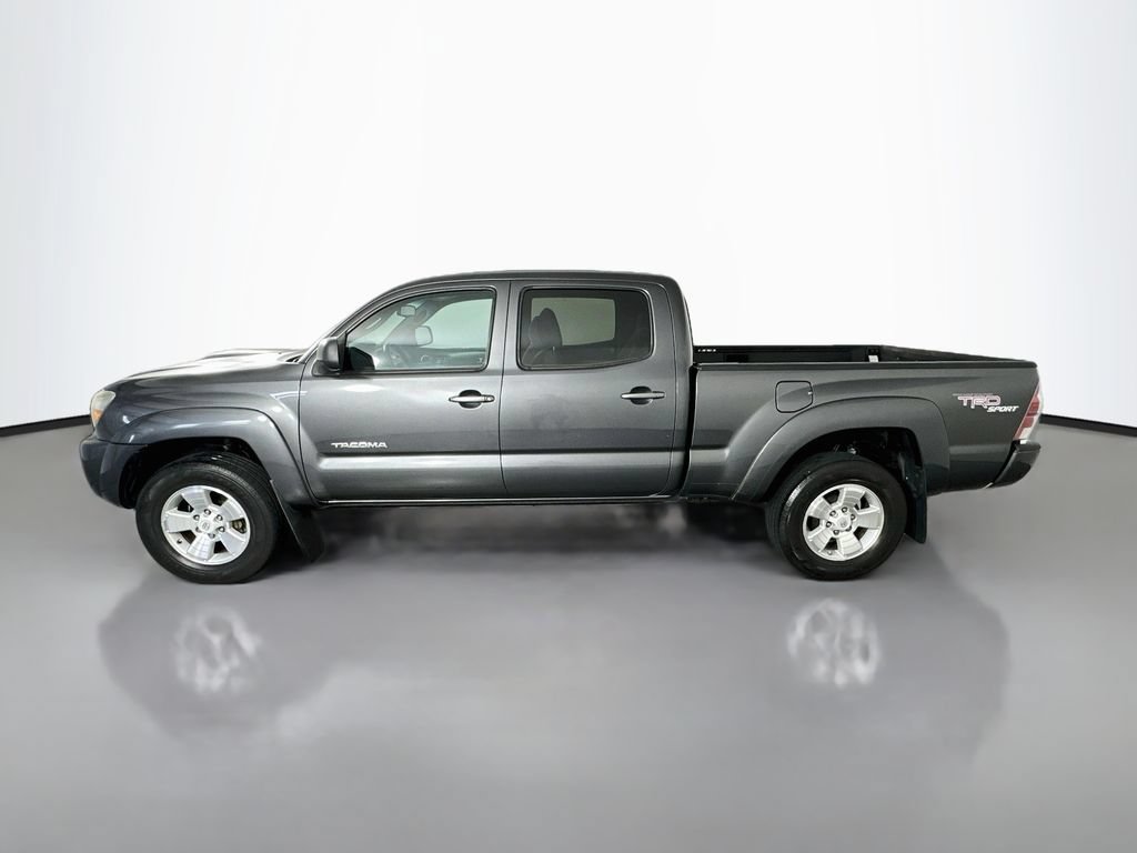 Used 2011 Toyota Tacoma PreRunner w/ TRD Sport Pkg RWD image 4