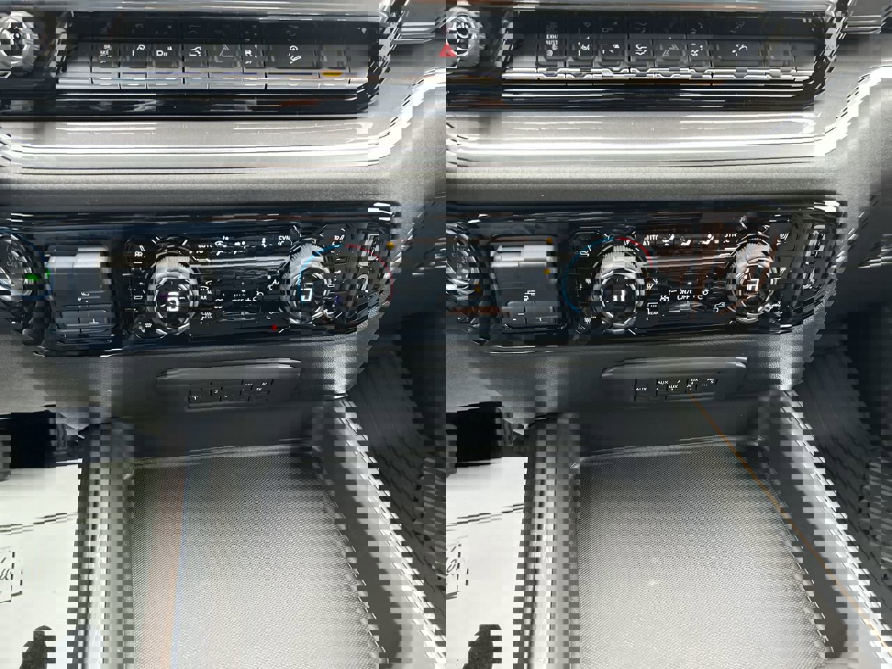 New 2026 Chevrolet Silverado 3500 High Country w/ Technology Package image 29