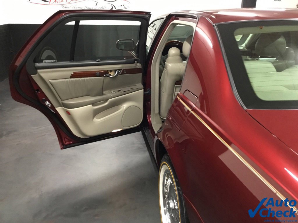 Used 2000 Cadillac De Ville DHS w/ Safety/Security Pkg FWD image 27