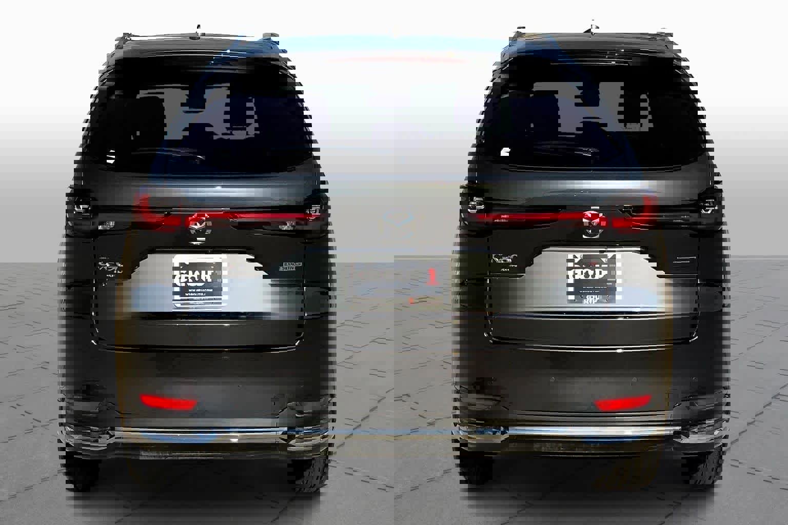 Used 2025 MAZDA CX-90 3.3 Turbo S w/ Premium Package image 4