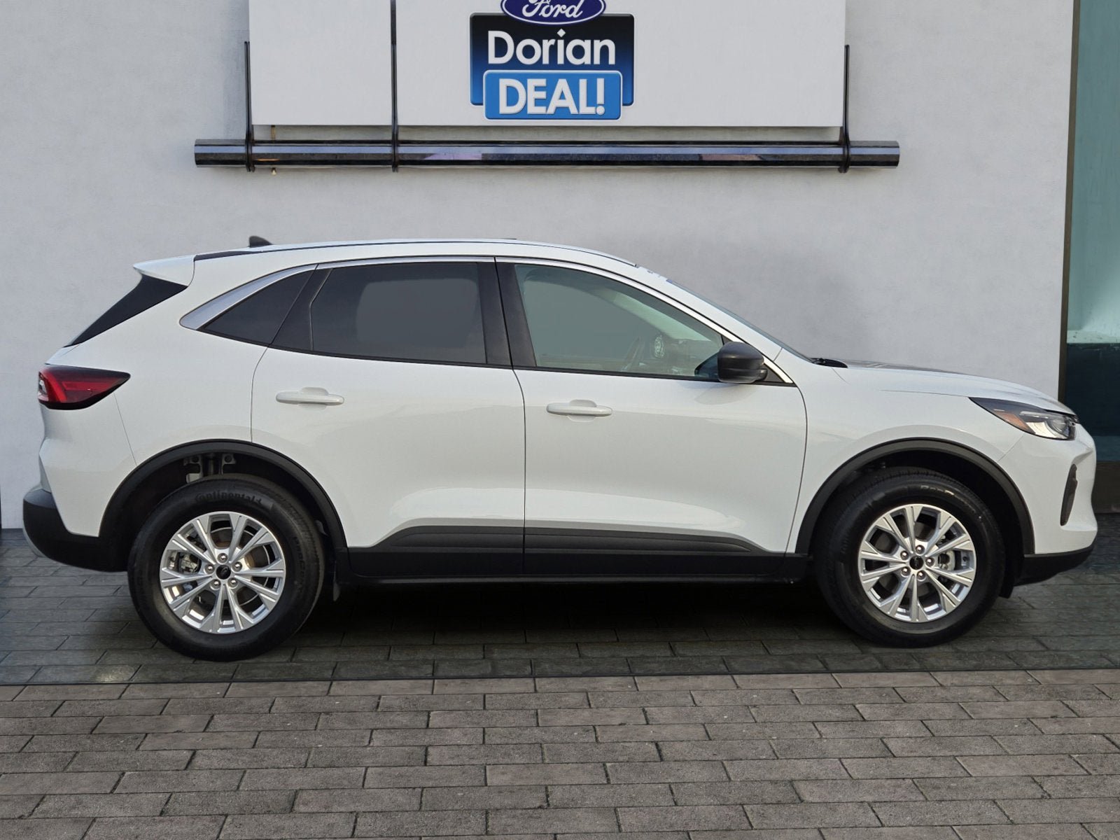 Certified 2023 Ford Escape Active AWD/4WD image 2