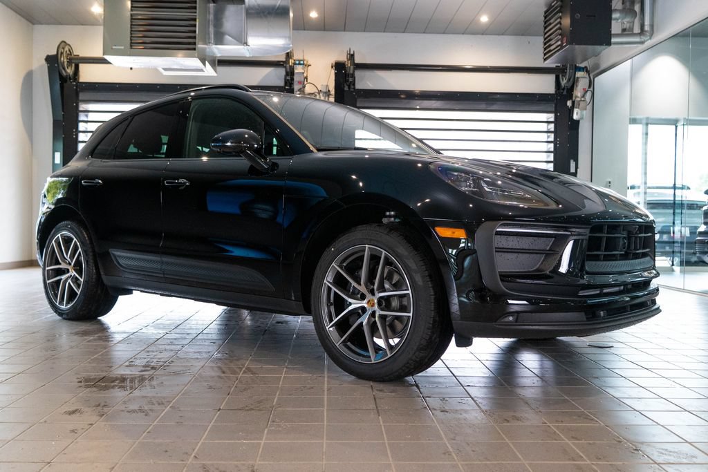 New 2026 Porsche Macan AWD/4WD image 8