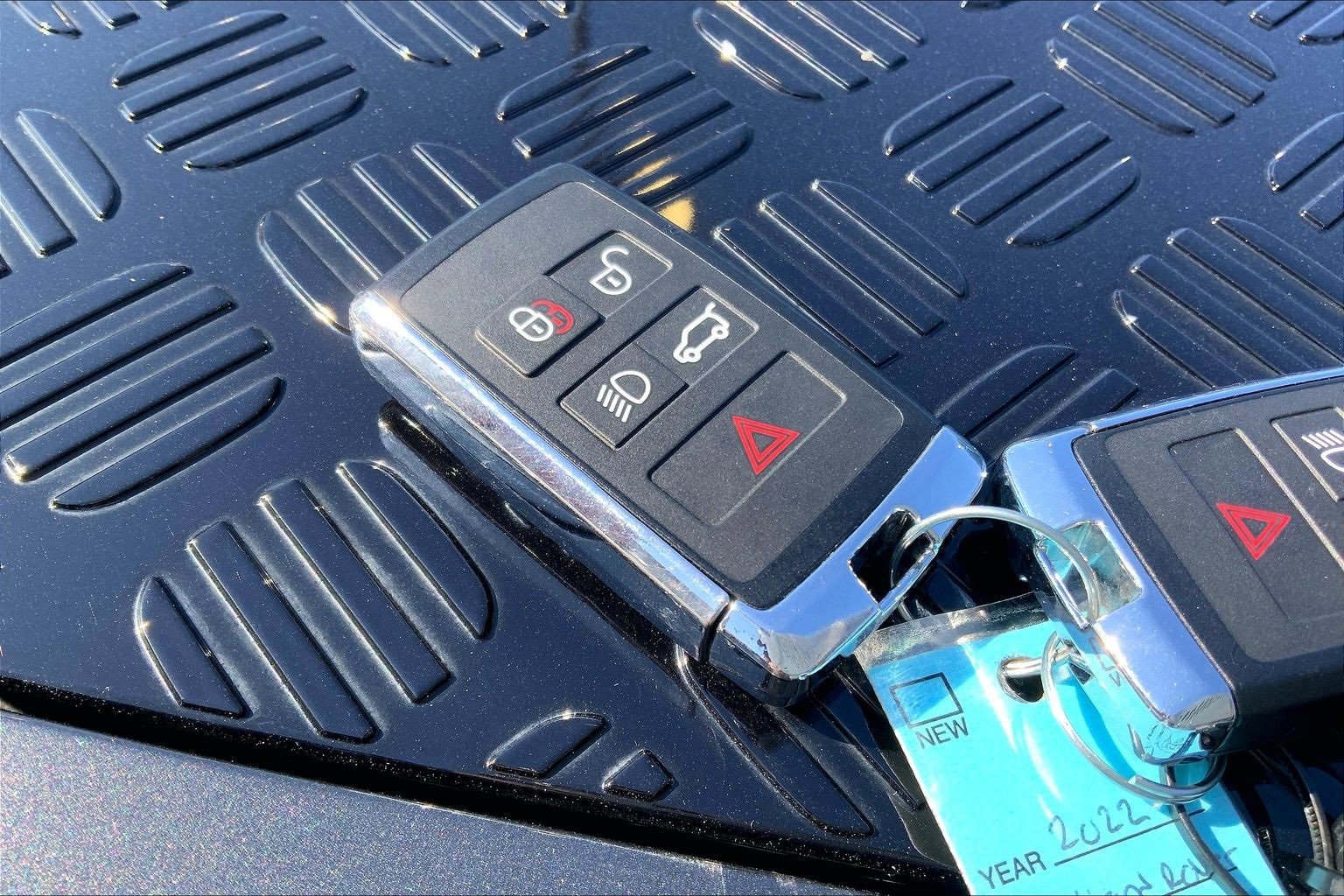 Used 2022 Land Rover Defender 110 X-Dynamic SE image 13