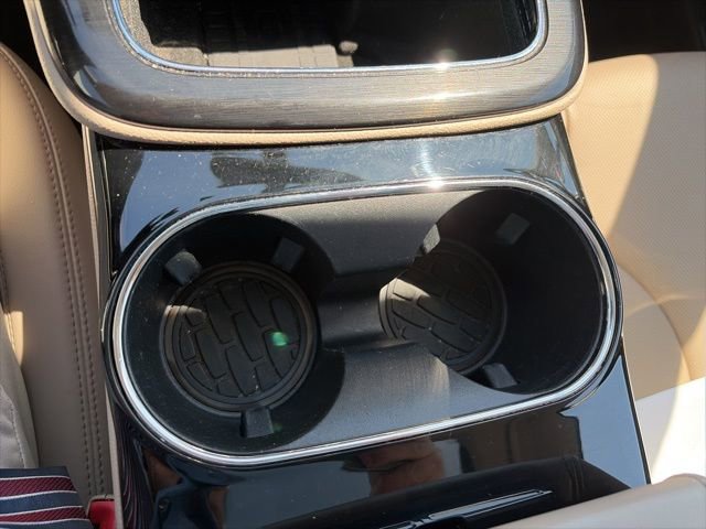 Used 2022 Lincoln Nautilus Reserve w/ Equipment Group 202A image 22