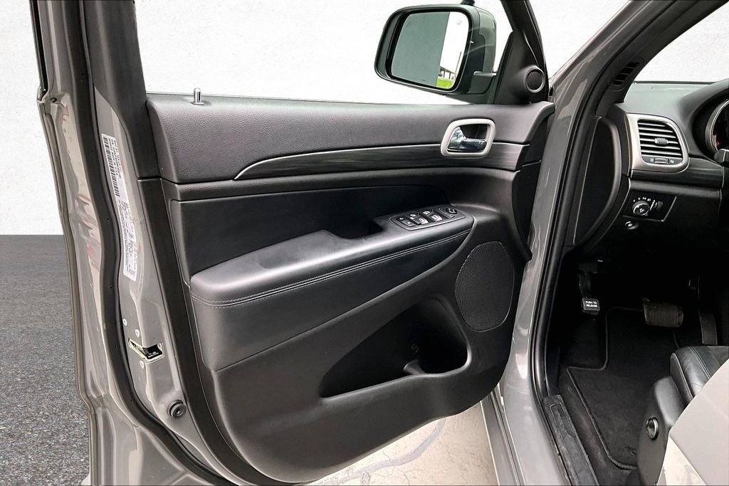 Used 2021 Jeep Grand Cherokee Laredo X AWD/4WD image 20