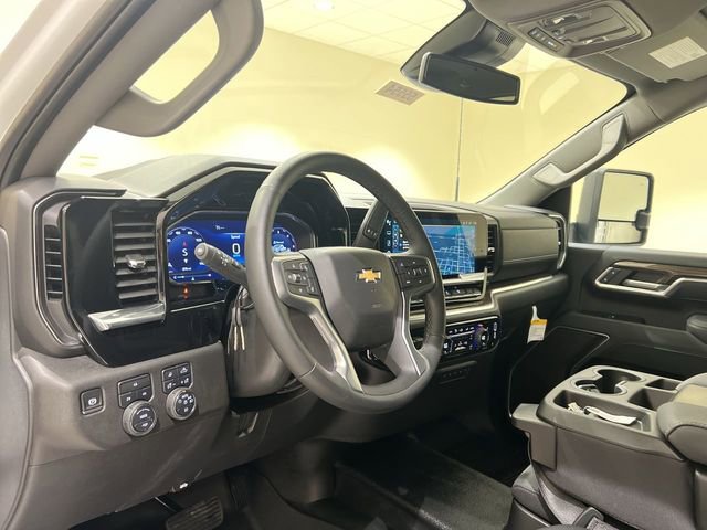 Certified 2025 Chevrolet Silverado 3500 LT w/ Safety Package AWD/4WD image 9