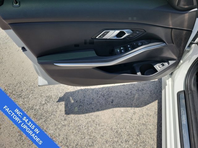 Used 2023 BMW 330i Sedan w/ Premium Package RWD image 22