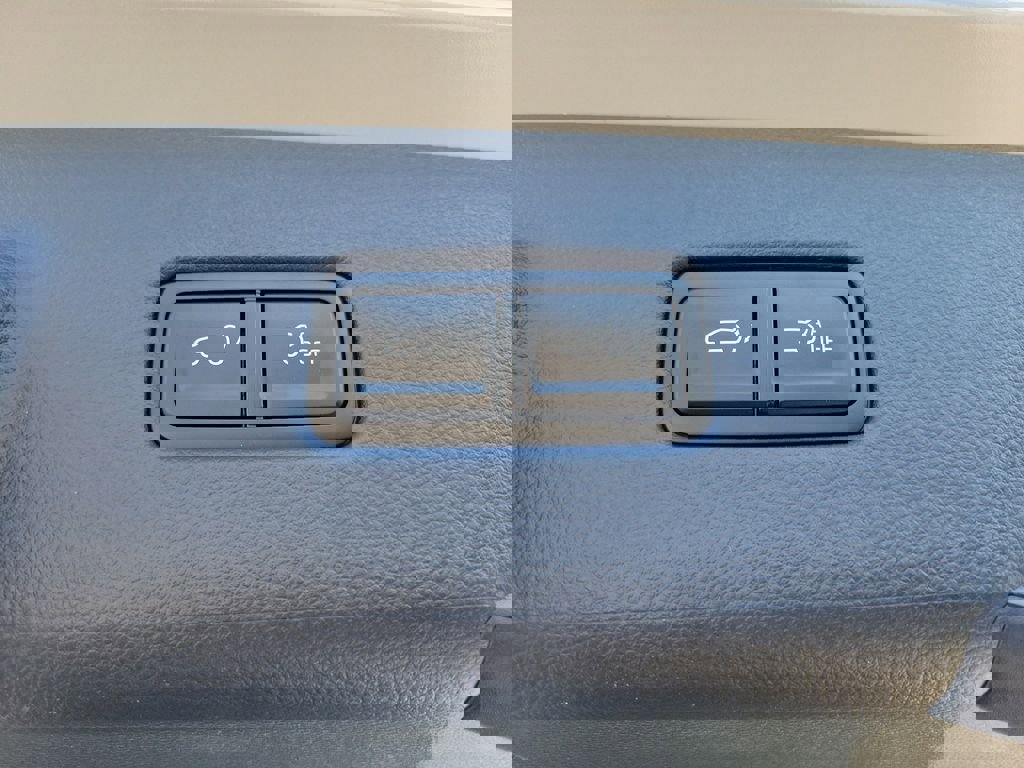 New 2026 Kia Carnival EX FWD image 15