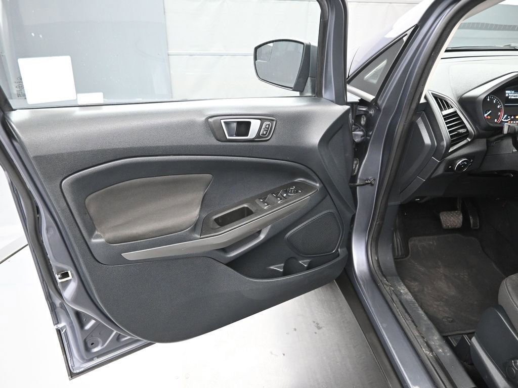 Certified 2018 Ford EcoSport SE image 14