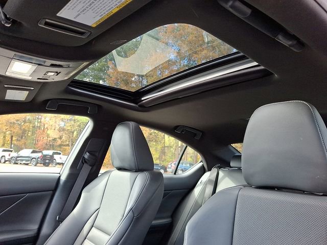 Used 2023 Lexus IS 350 F Sport image 18