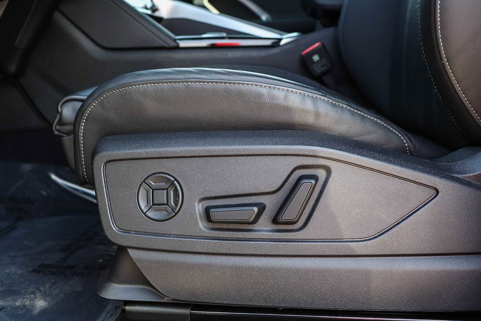 Used 2025 Audi Q5 Premium Plus w/ Premium Plus image 25