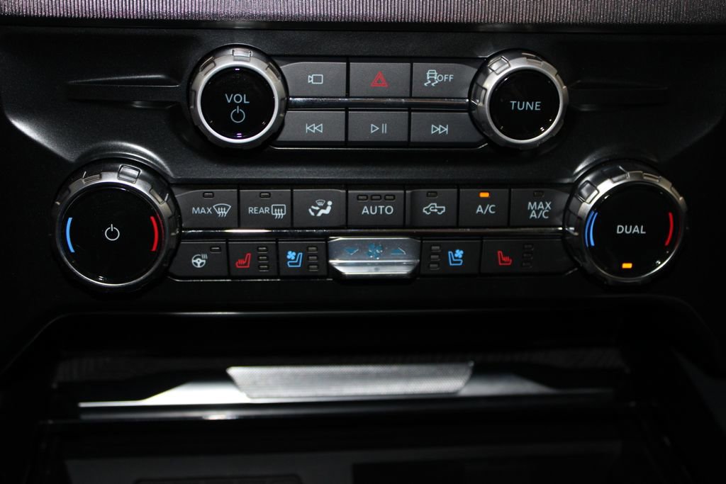 Used 2025 Ford F250 Platinum image 54