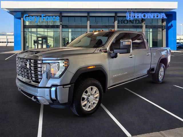 Used 2026 GMC Sierra 2500 Denali w/ Technology Package AWD/4WD image 4
