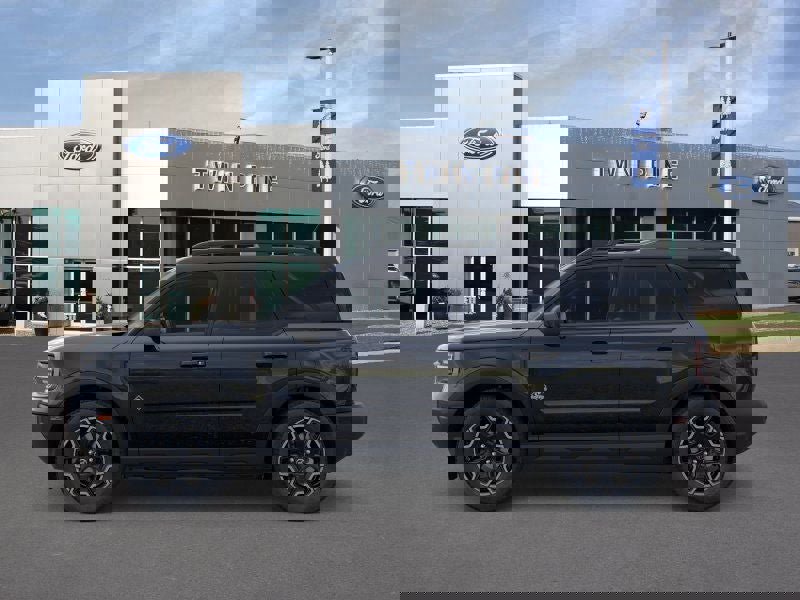 New 2025 Ford Bronco Sport Outer Banks image 3