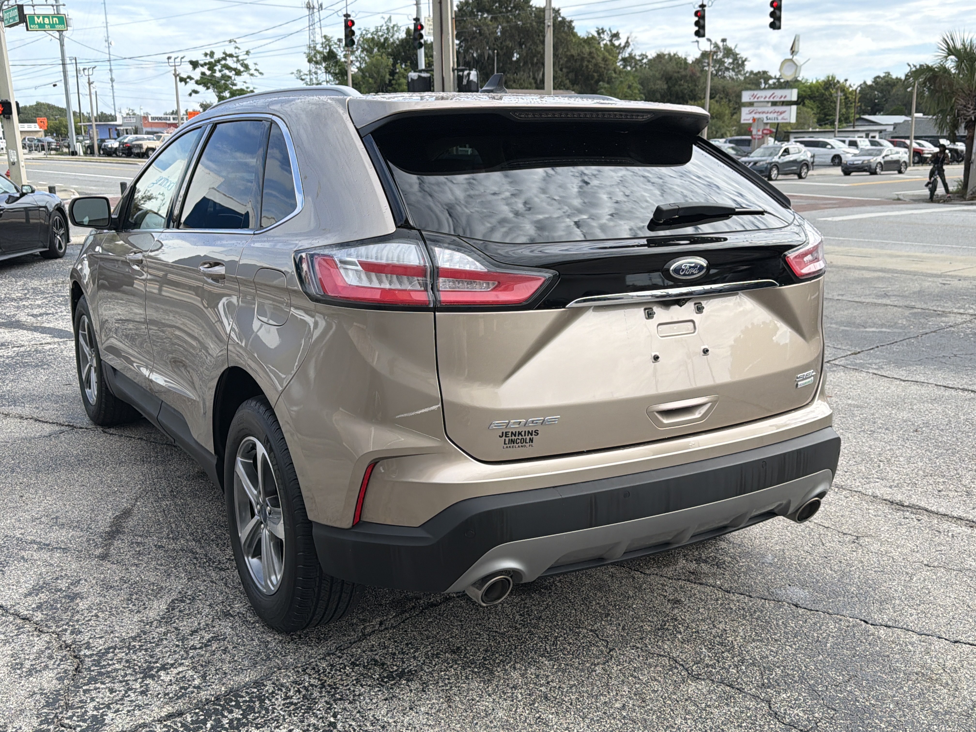 Used 2020 Ford Edge SEL w/ Convenience Package FWD image 5