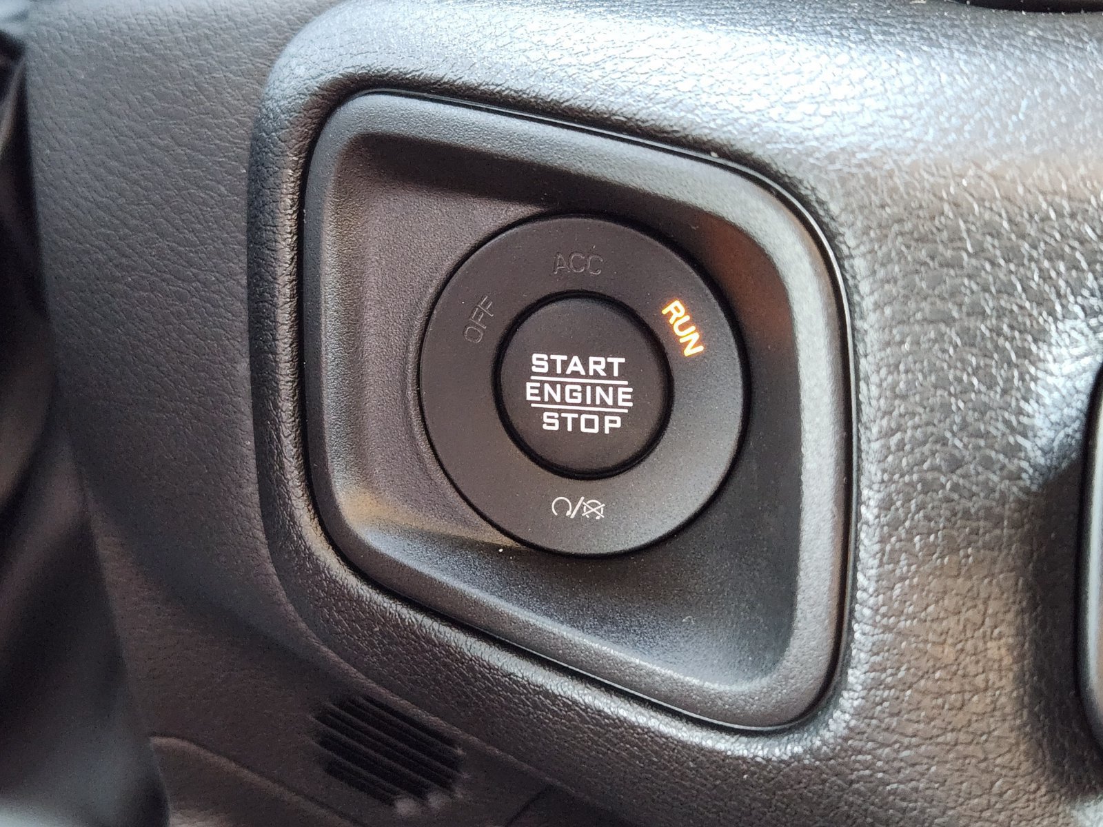 New 2026 Jeep Gladiator Sport AWD/4WD image 28