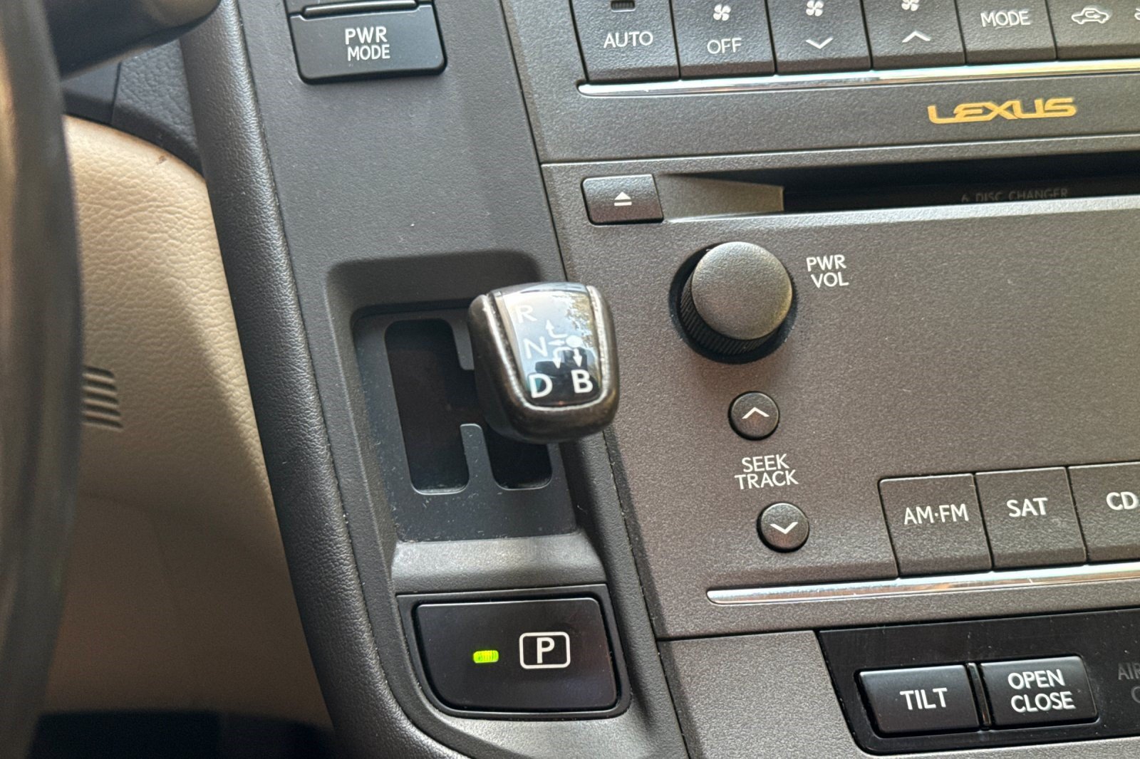 Used 2010 Lexus HS 250h FWD image 17