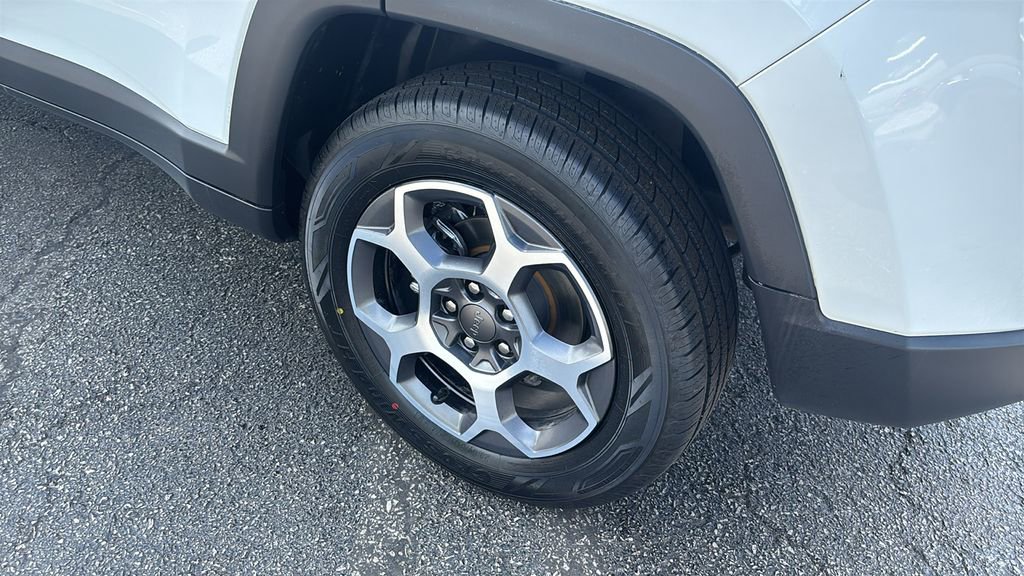 Used 2022 Jeep Compass Trailhawk w/ Trailhawk Convenience Group image 9