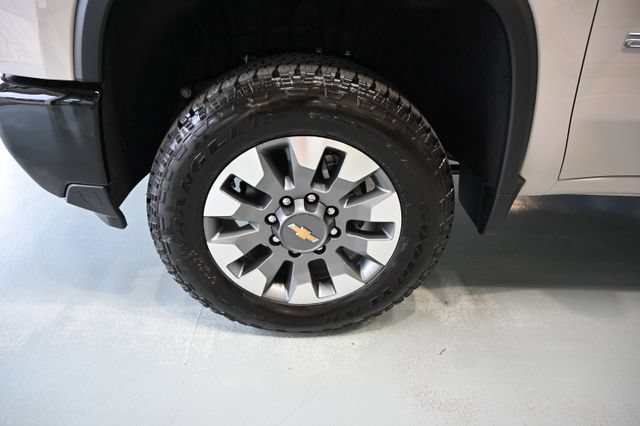 New 2026 Chevrolet Silverado 2500 Custom w/ Custom Value Package AWD/4WD image 29