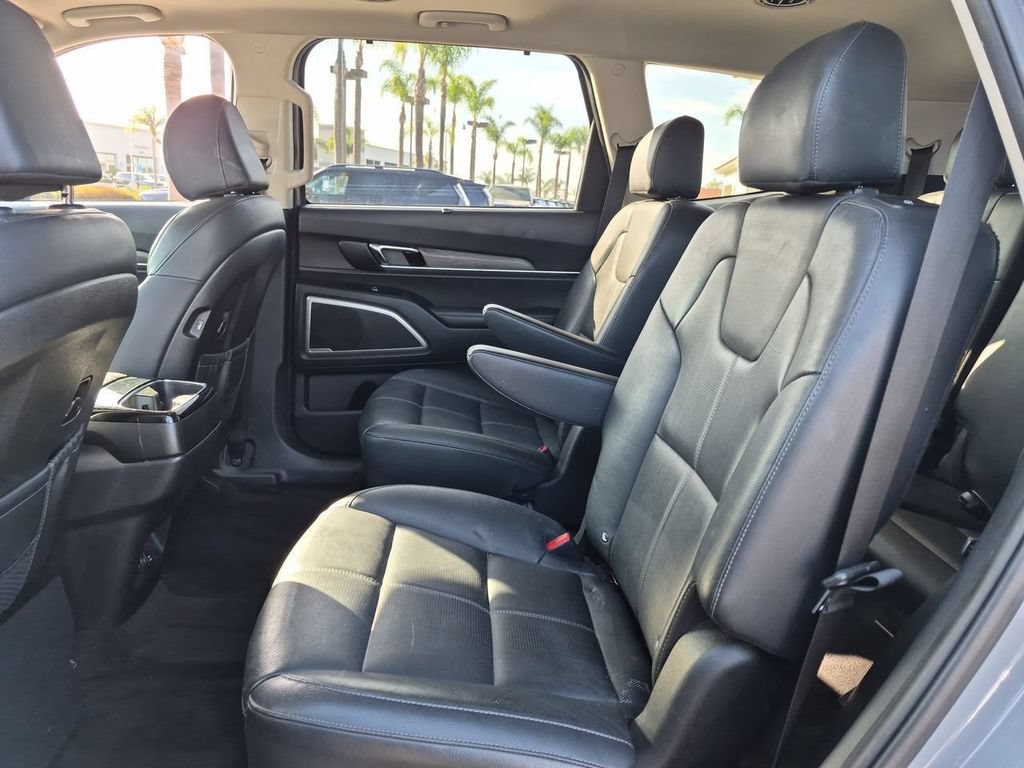 Certified 2022 Kia Telluride EX w/ EX Premium Package AWD/4WD image 26