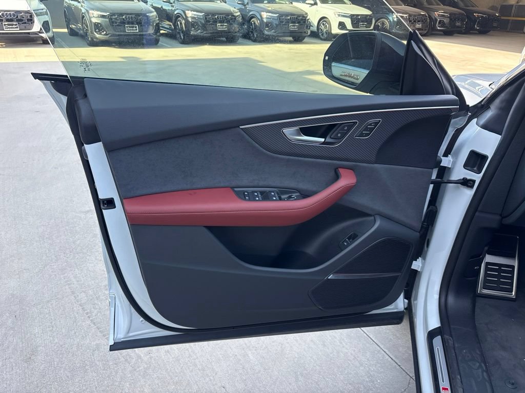 New 2026 Audi SQ8 Prestige AWD/4WD image 9