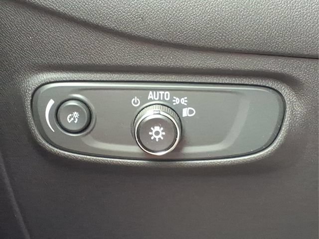 Used 2024 Chevrolet Equinox LS FWD image 17