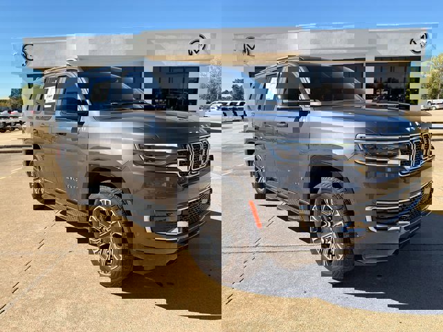 New 2024 Jeep Wagoneer 2WD w/ Premium Group I image 3