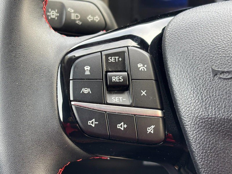 Used 2022 Ford Escape SEL w/ SEL Stealth AWD Package image 20