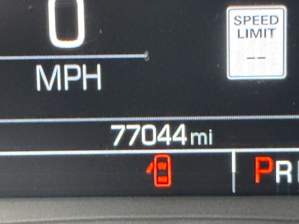 Used 2017 GMC Acadia SLT image 36